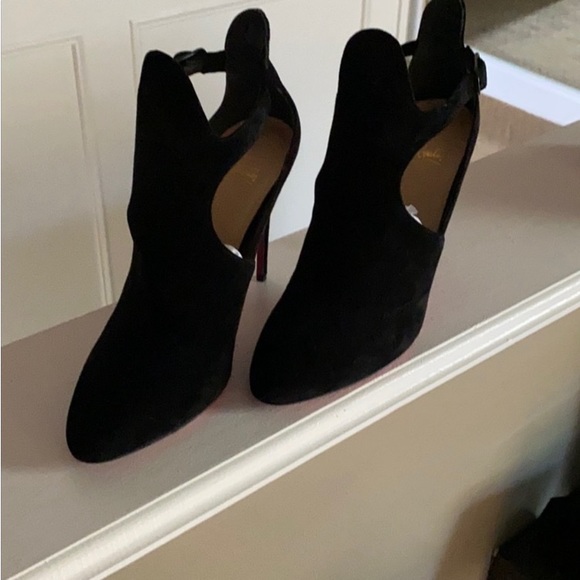 Christian lubuotain heels FINAL OFFER - Picture 2 of 15